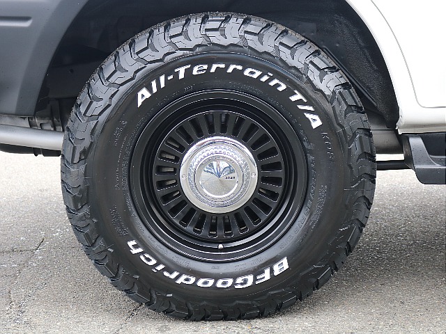 BFGoodrichATタイヤ＆DEANカリフォルニアAW。 それぞてれ新品装着。