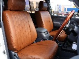 新品クラシックブラウンシートカバー装着。