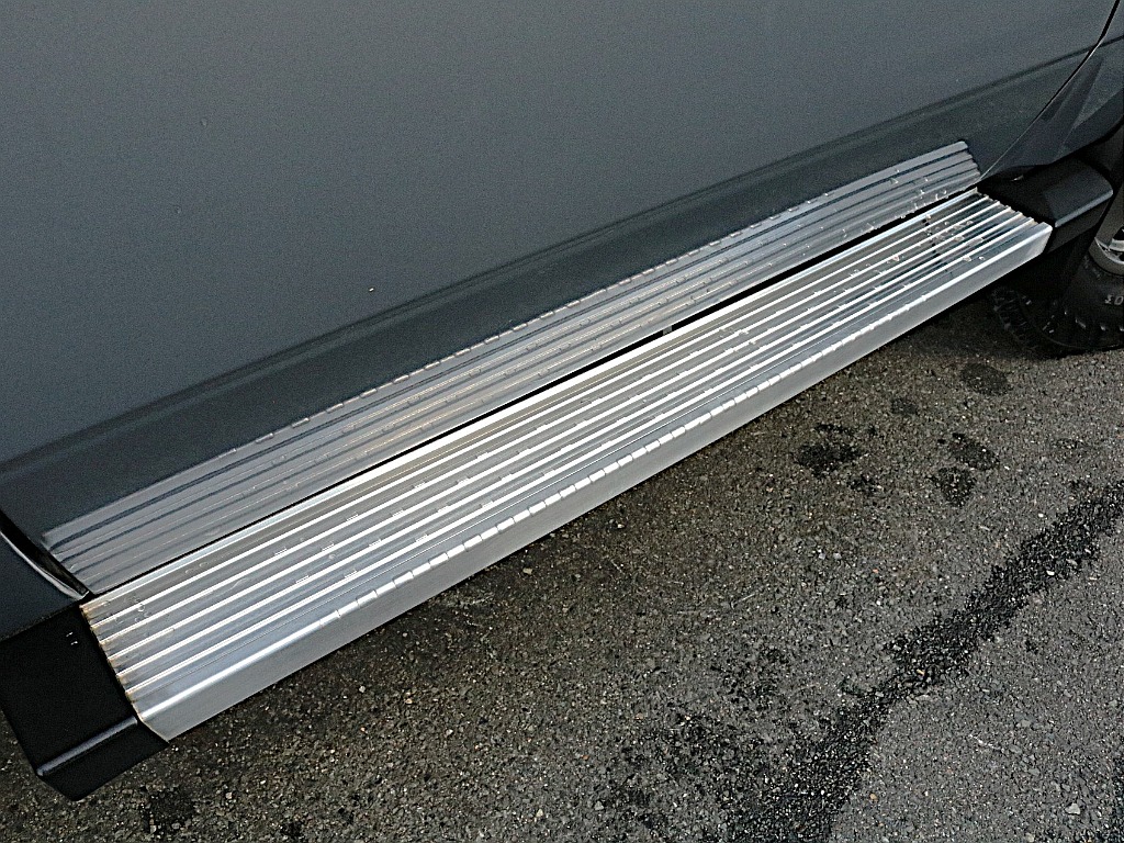 ぴかぴかに磨いております。