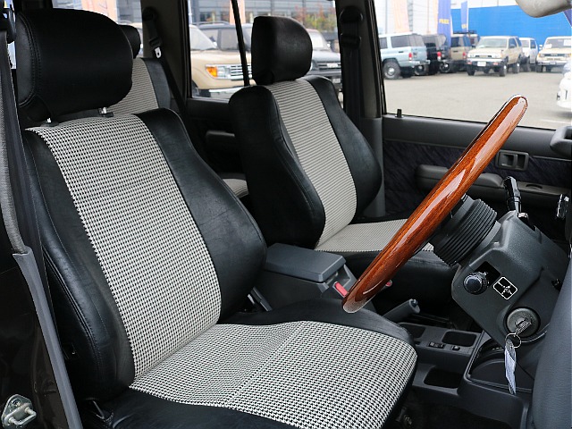 千鳥柄シートカバーが装着済み！