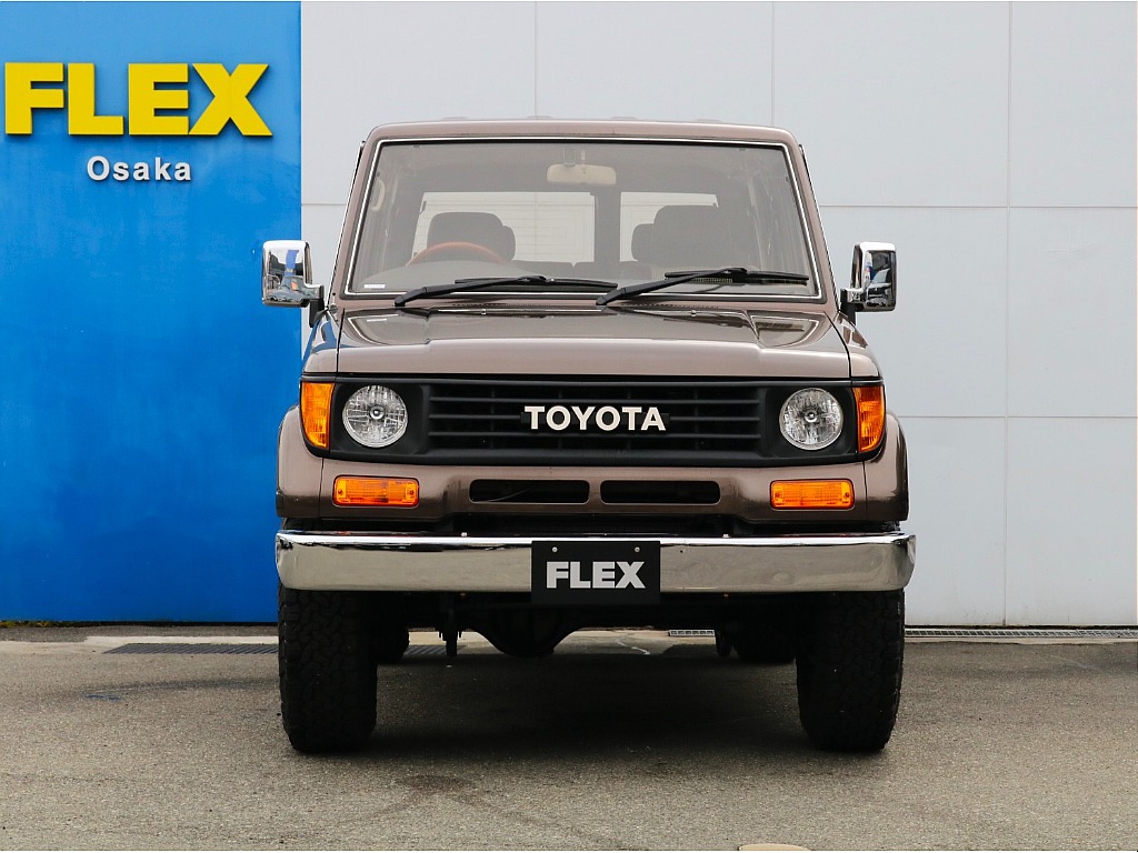 丸目のレンズが可愛らしいですね。