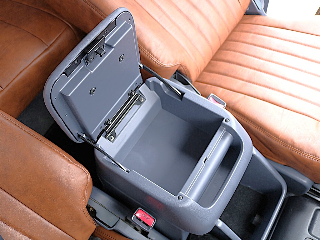 小物を入れてください。