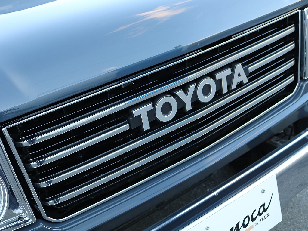 クラヒック感満載のグリル。