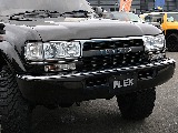 人気パーツ多数装着済み! ヘッドライトは新品で装着しております。