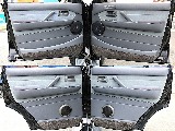 ドア内張もご覧のように綺麗な状態です。
