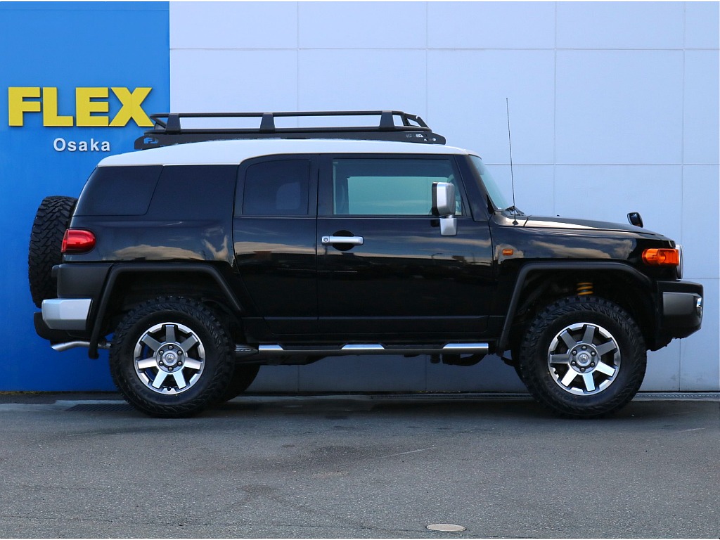 新品で２インチリフトアップを施工いたしました。