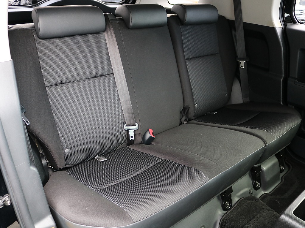 2列目も使用感少なく、綺麗な状態です。