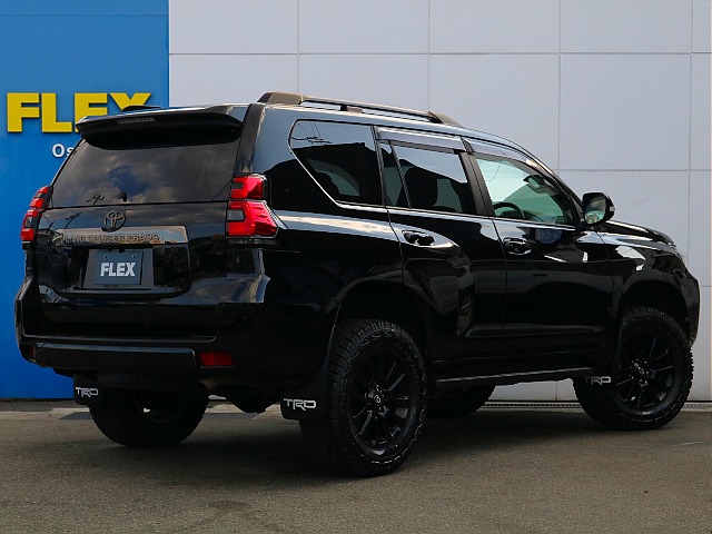 ブラックエディション、ディーゼル車です。