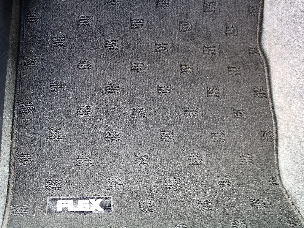 オリジナルフロアマット。