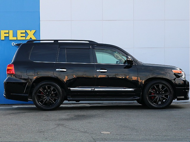 サイドビューも高級感があります！！