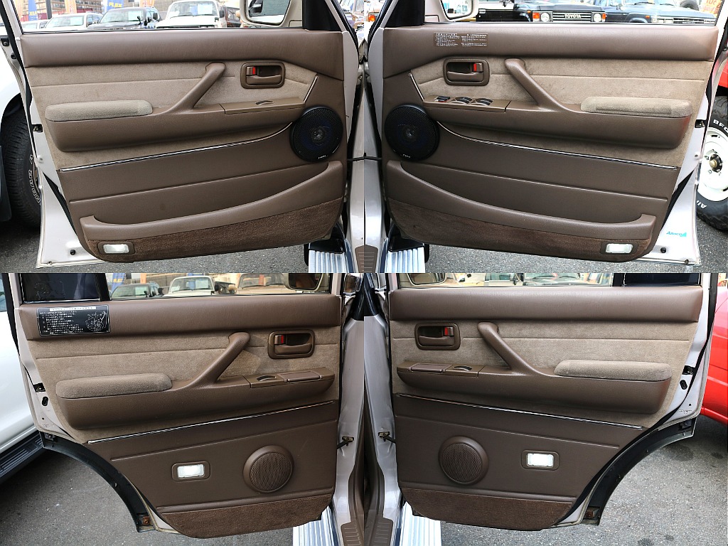 ドア内張も綺麗です。 ライトはLEDが入っております。