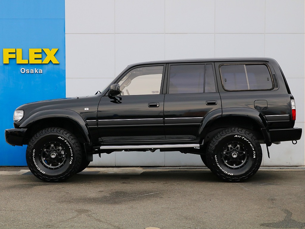 サイドモールのメッキ部は新品です。