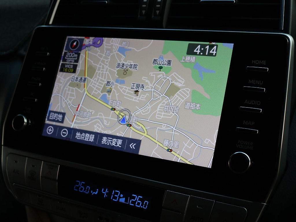 メーカーナビ。