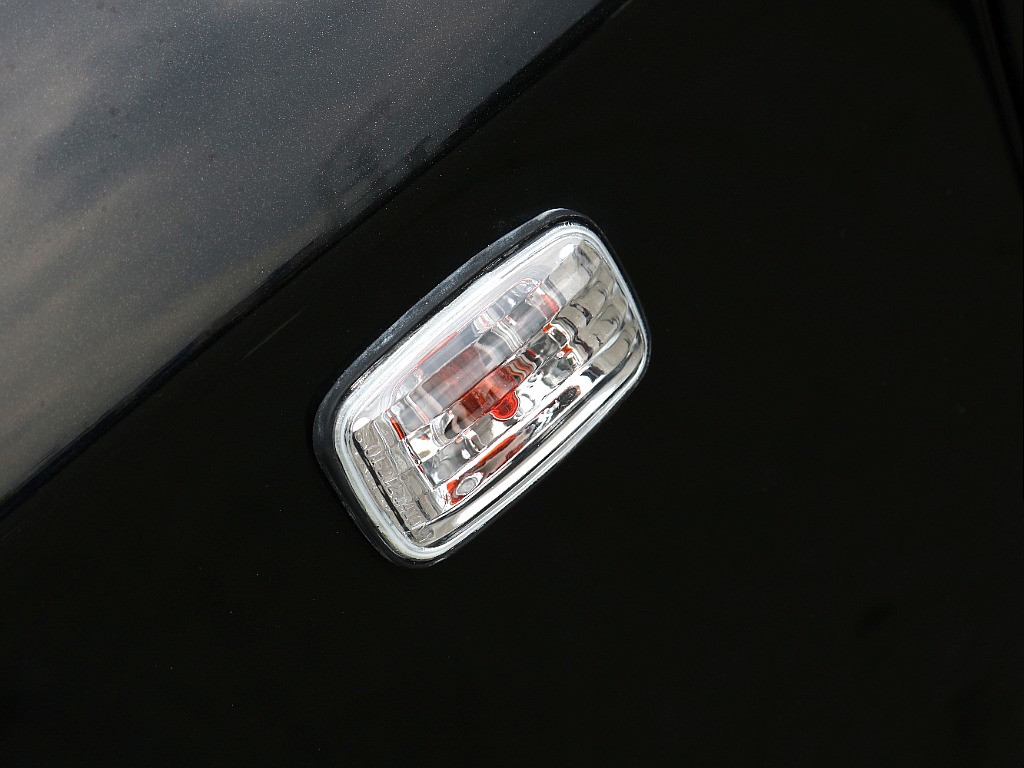 新品クリアサイドマーカー。