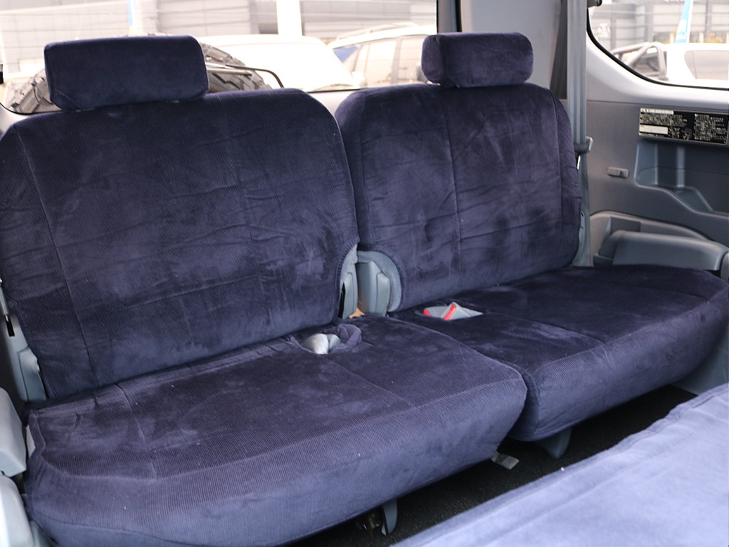 ３列目使用可能です。