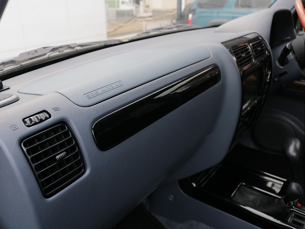 細かい所まで拘っております。