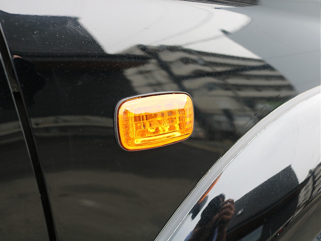 新品オレンジサイドマーカー