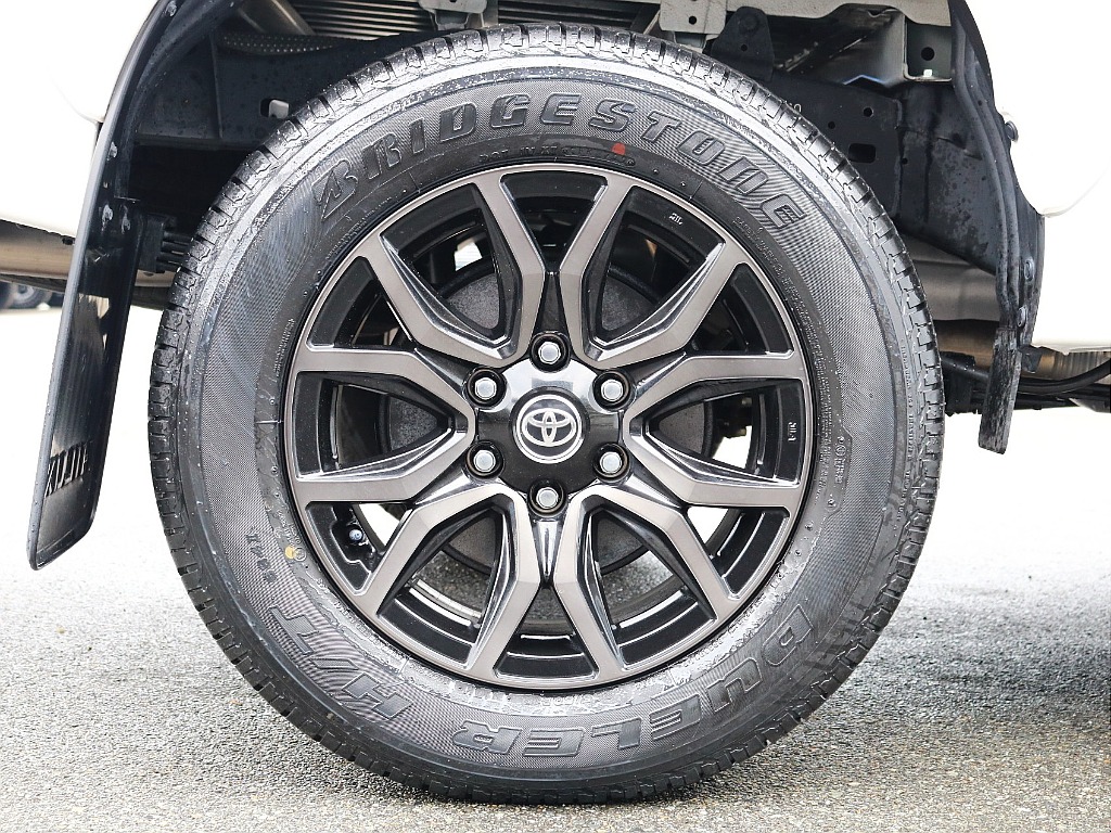 専用18インチAW！