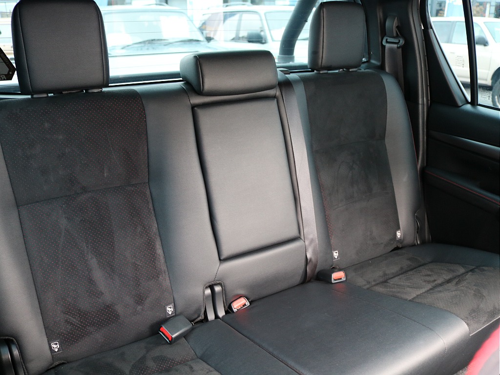 シートの質感最高です。