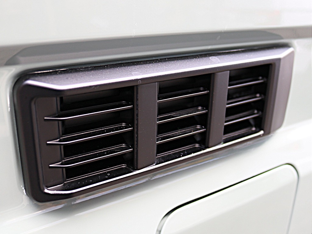 マットブラック塗装。