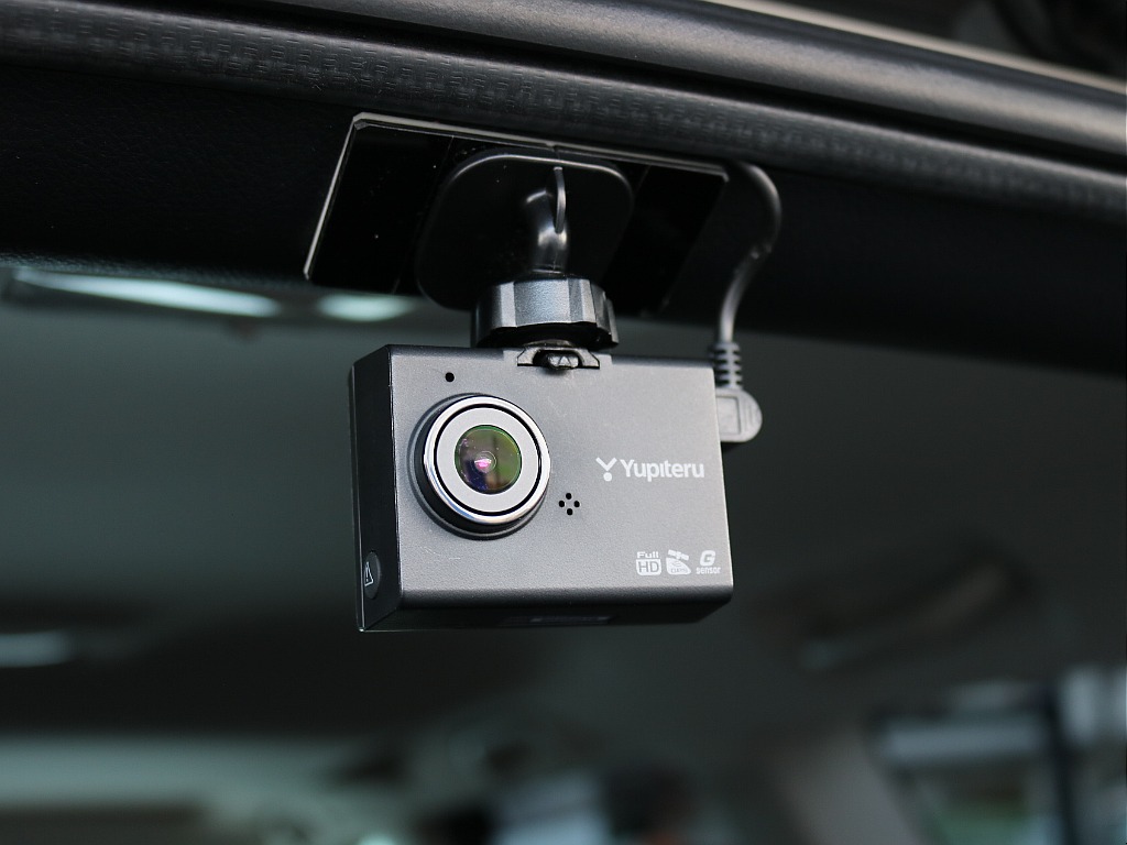 リアカメラ付き。