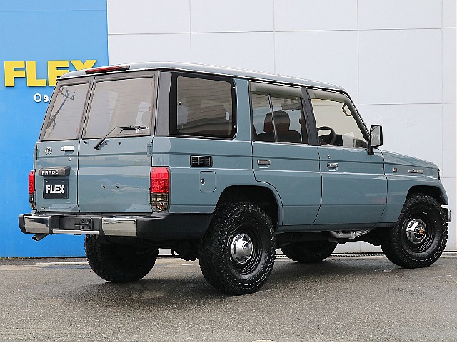 アンヴィルグレーにてオールペイント済み。