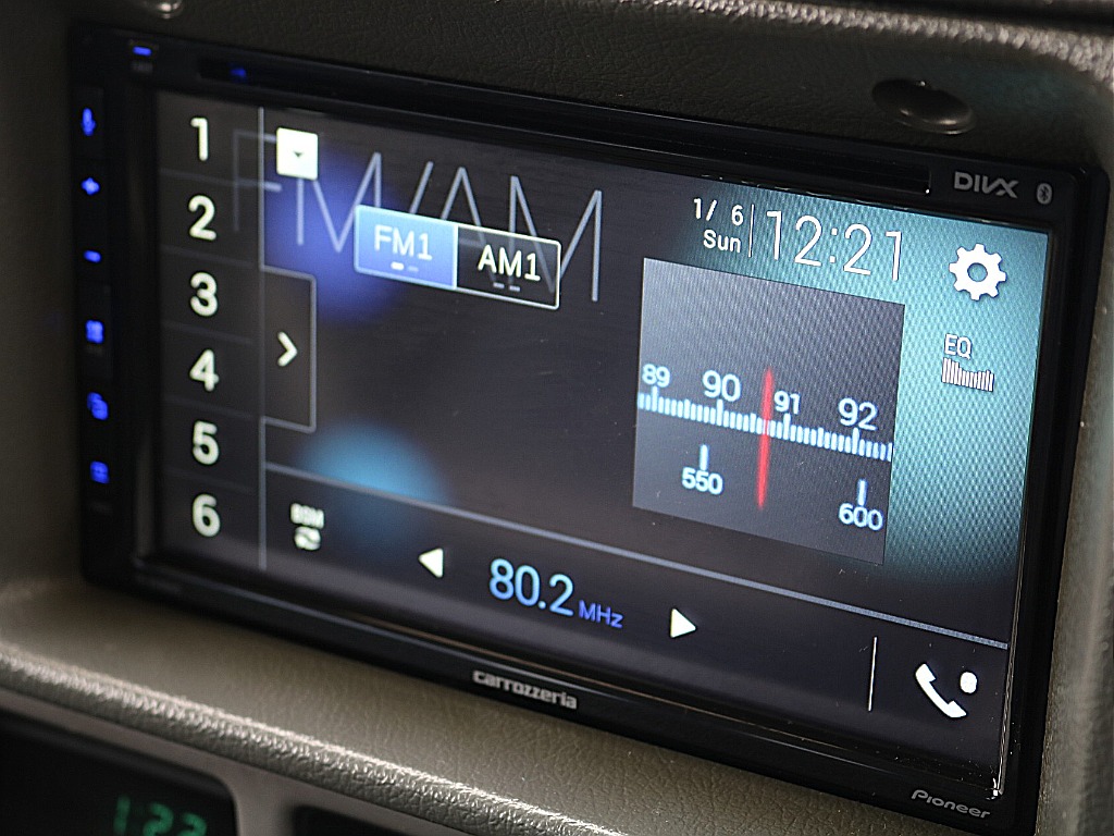 新品でディスプレイオーディオが入っております。