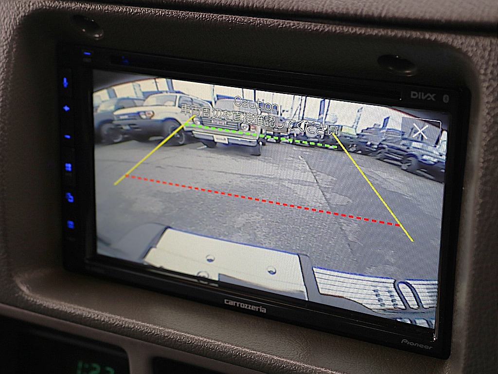 バックカメラ付き。