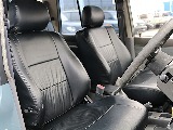 ブラックシートカバー装着済み。 交換も可能です。