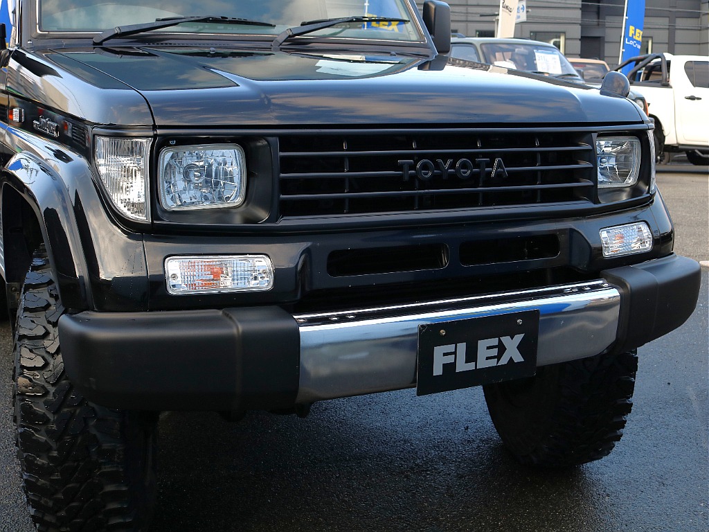 グリルは新たにブラック塗装しました。