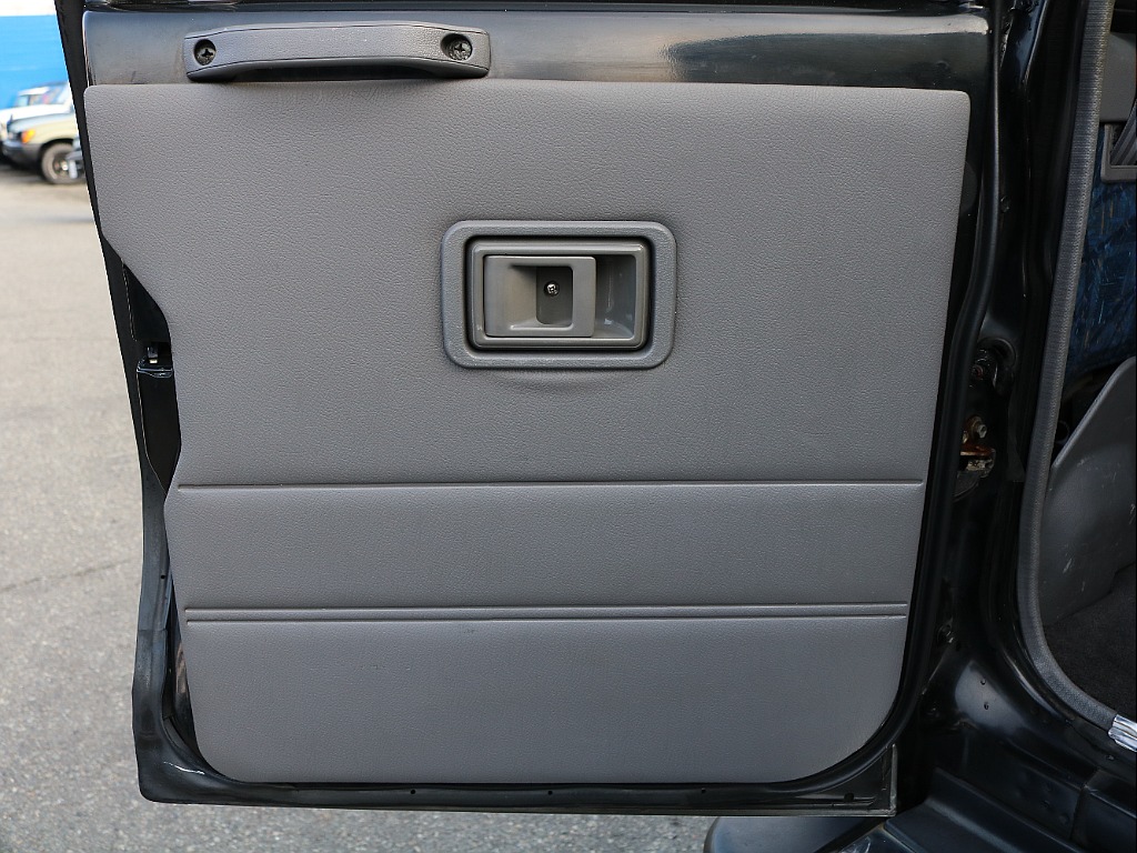 ラゲッジドア内張