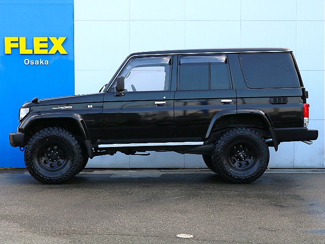 ブラック×メッキの相性も良好です。