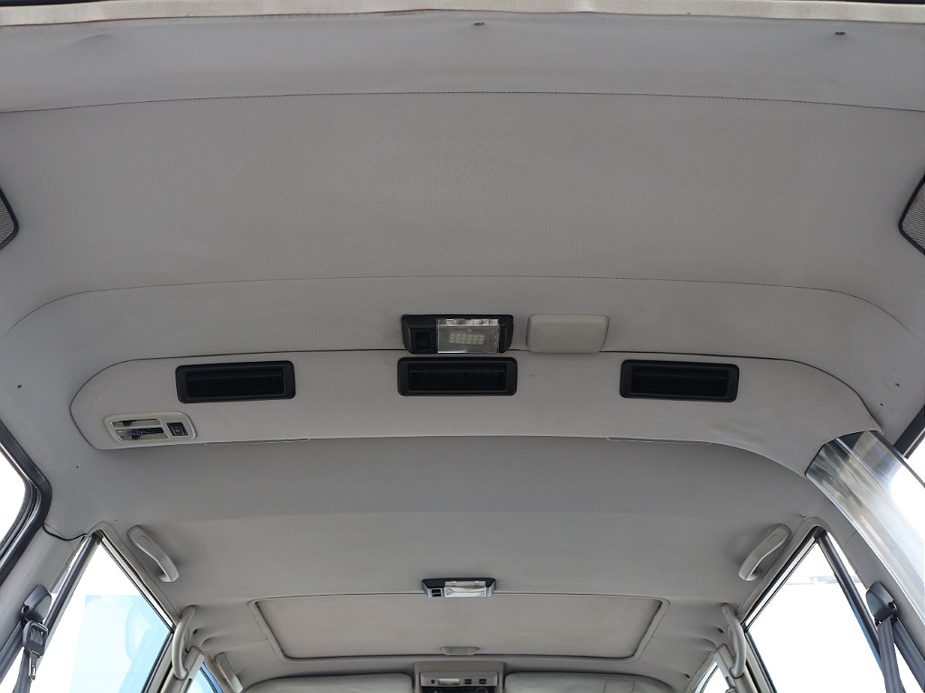 天張りの状態も良好です。