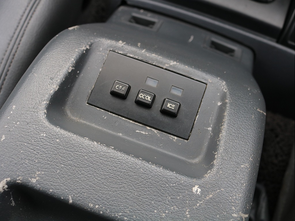 当時物の冷蔵庫付きです。