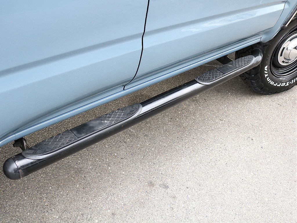 チューブサイドステップ。