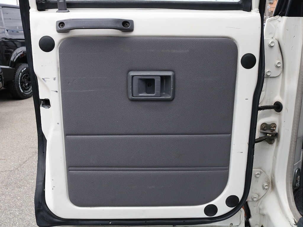 観音開きのクラシック感が良いですね♪