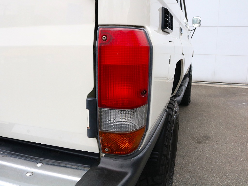 テールレンズ。