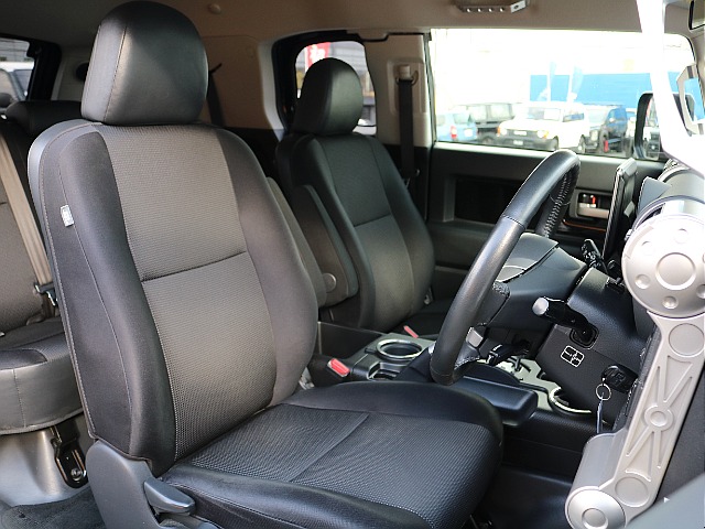 使用感少ないフロントシート。