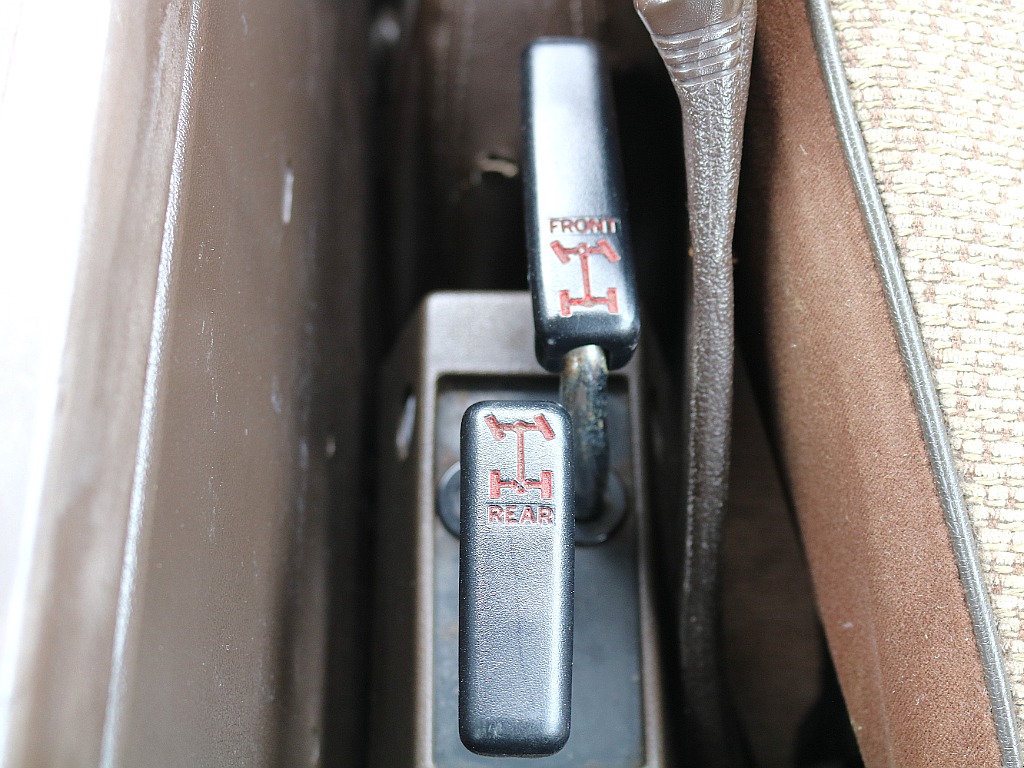 純正デフロック！