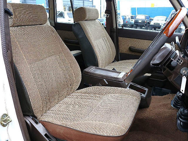 シートの状態も良好です♪