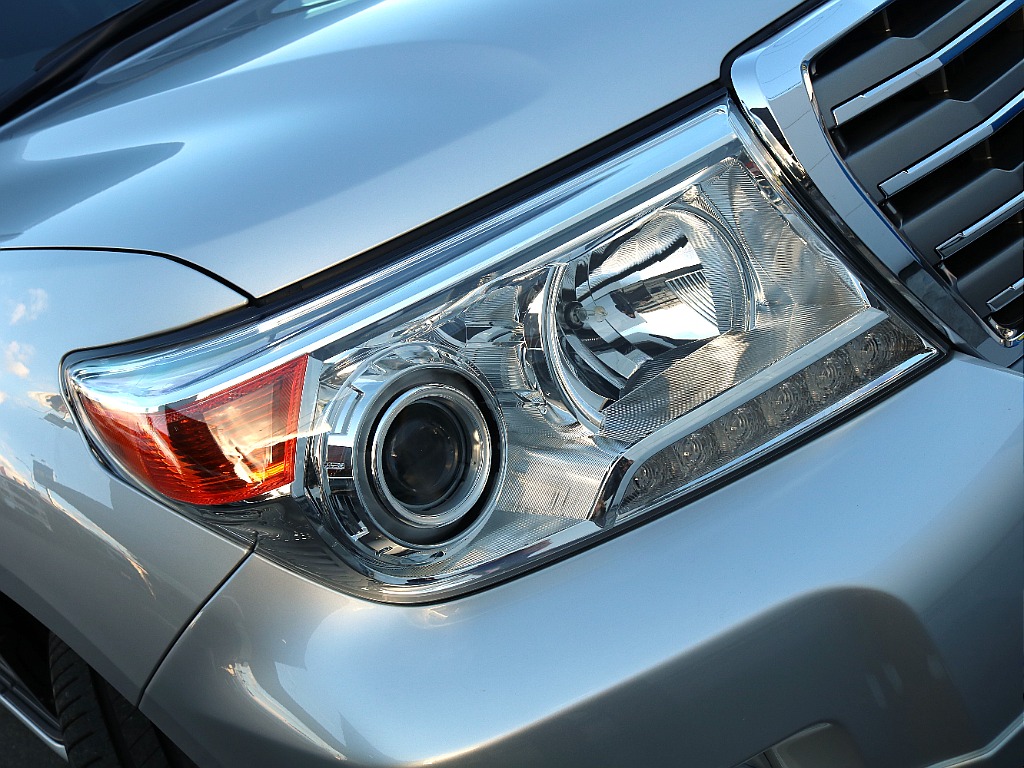 LEDヘッドライト