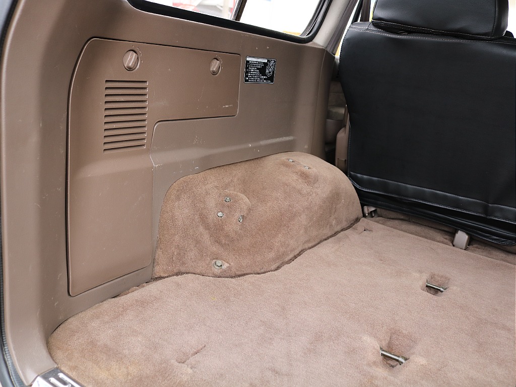 ラゲッジパネル。