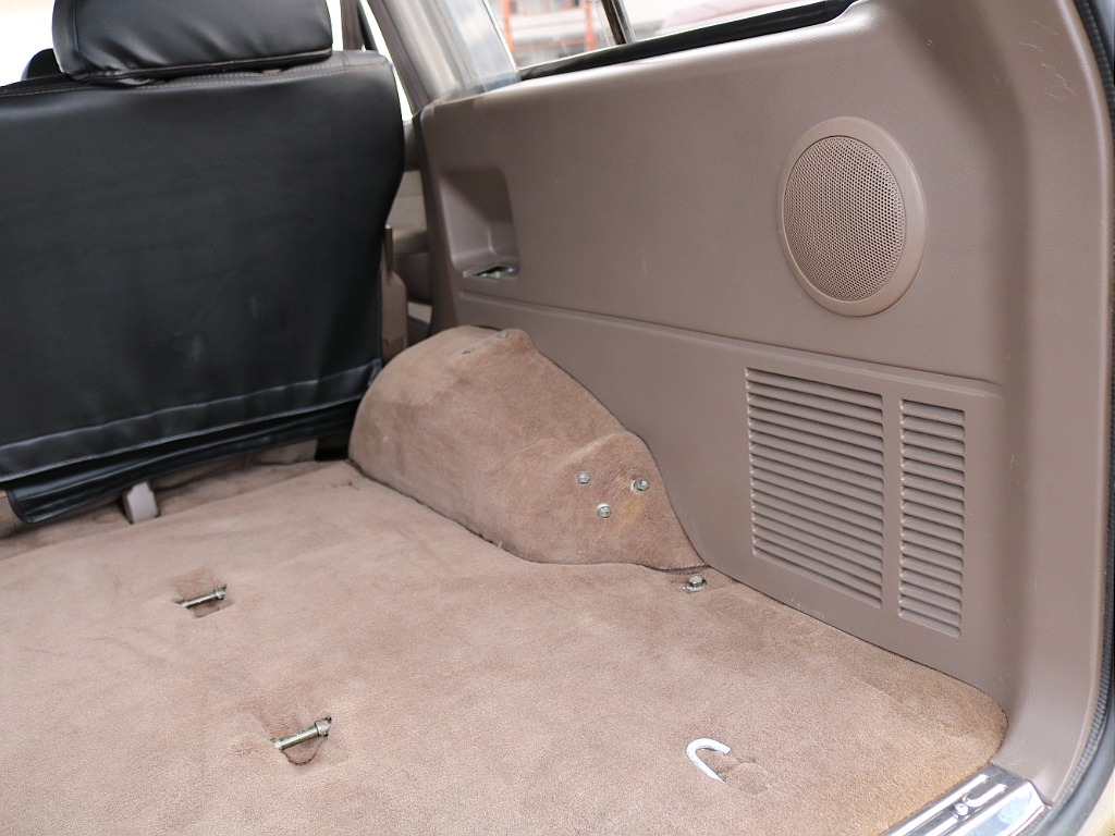 ラゲッジパネル。