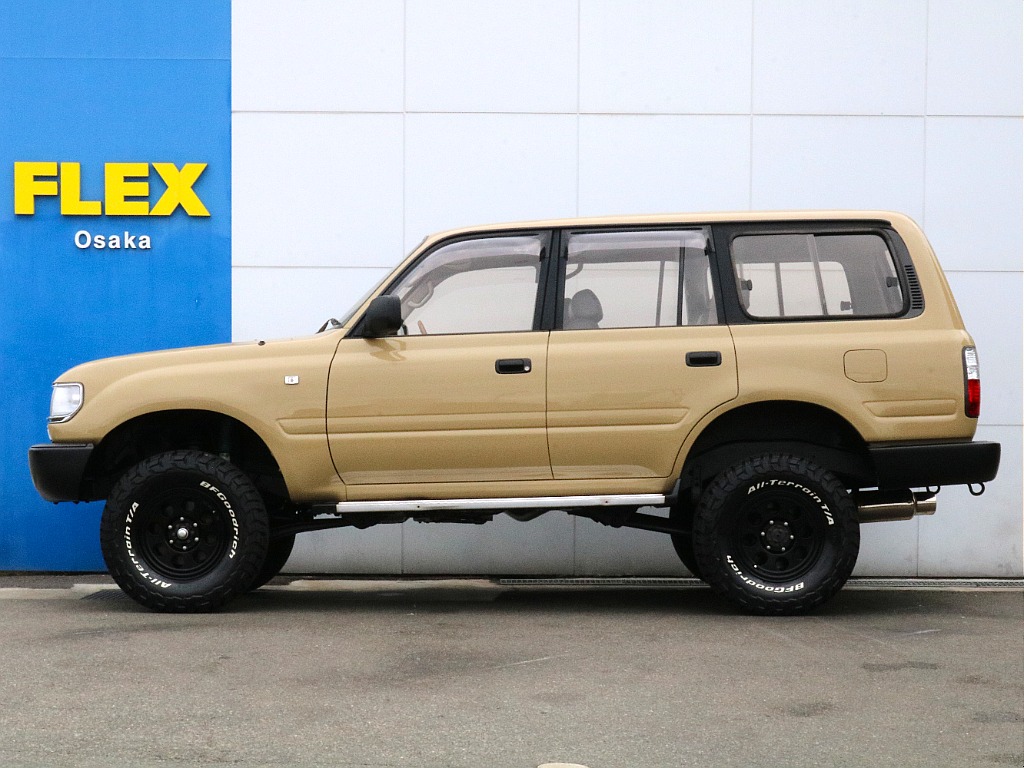 約２～３インチリフトアップ。