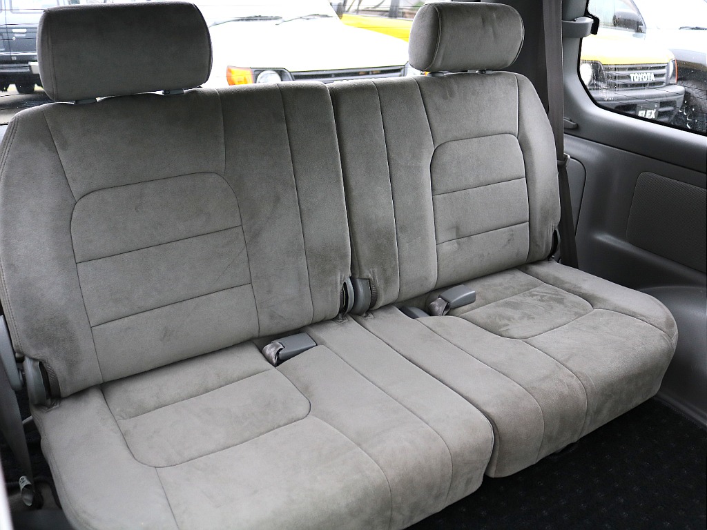 3列目シート付なので8人乗れます！