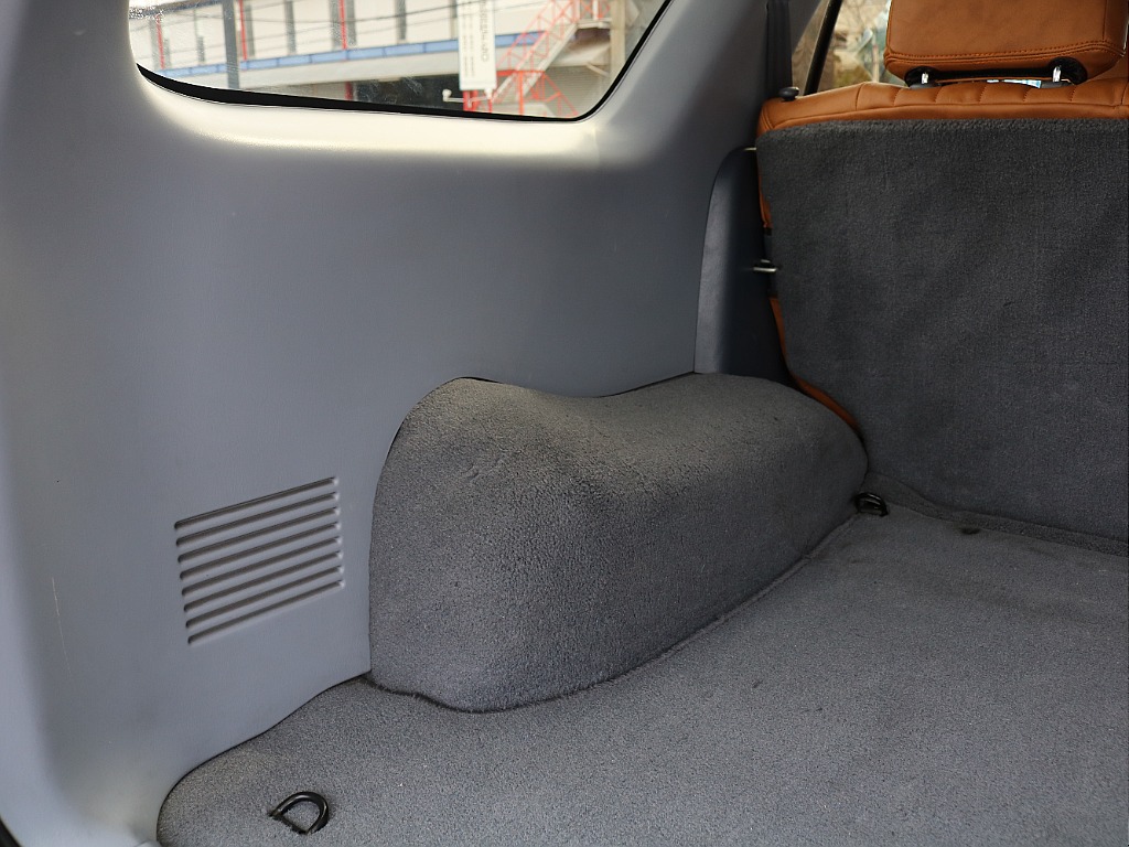 傷がつきやすい所も綺麗に残ってます。