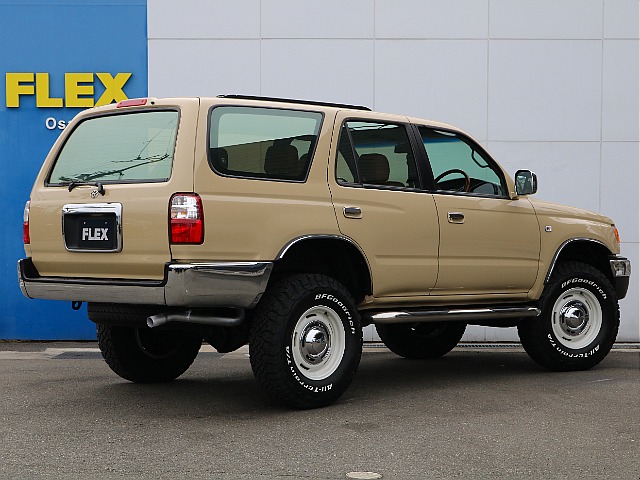 人気のベージュ色。