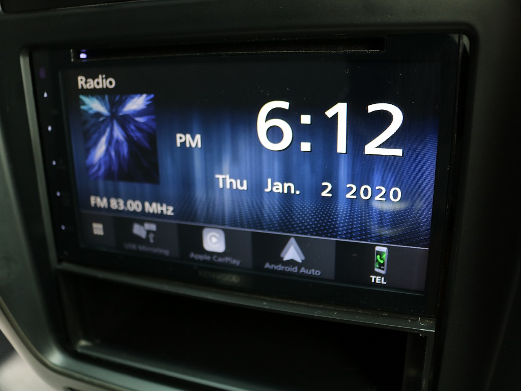 お持ちのスマートフォンと接続可能です。