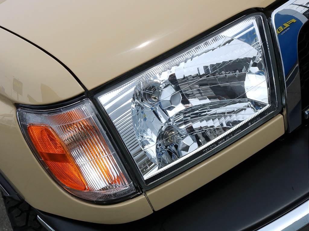 ぴかぴかの新品レンズ。