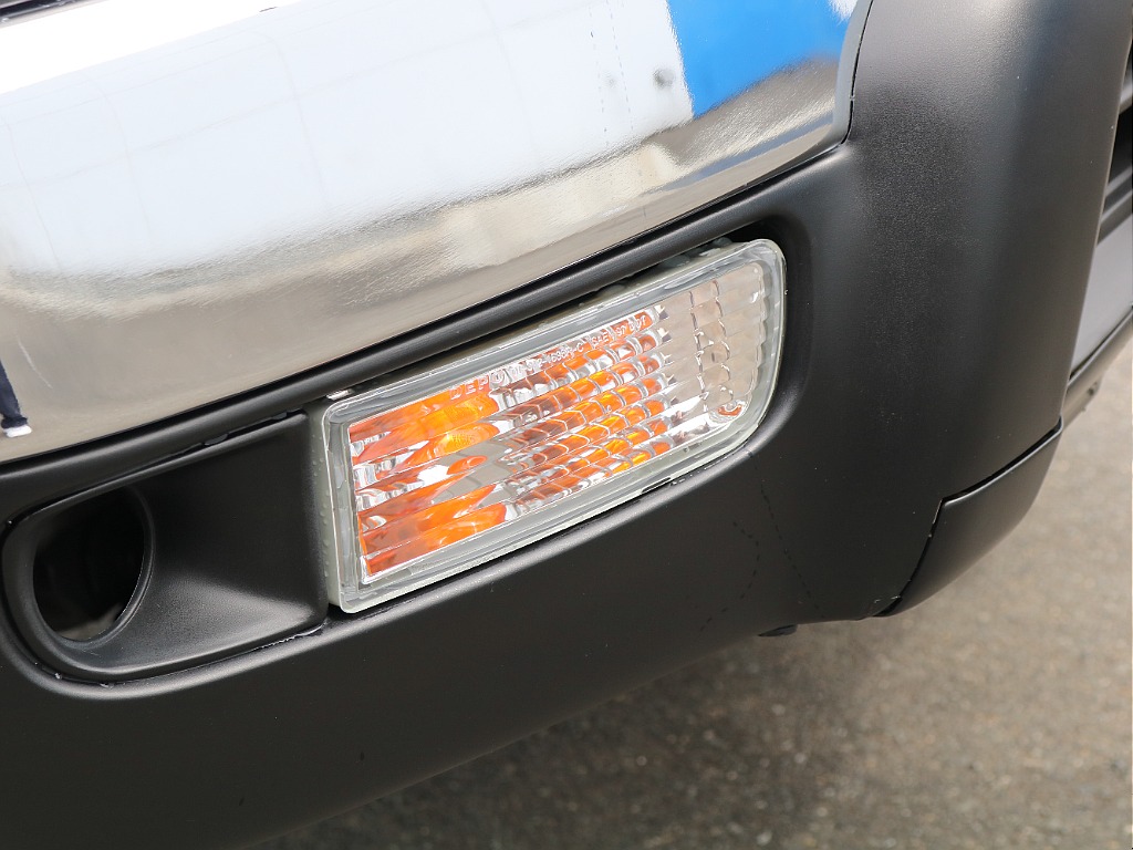 新品ウィンカーレンズ。